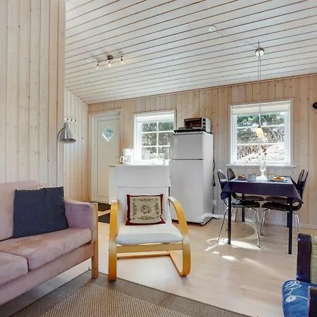 Amie - 800m From The Sea By Interhome Feriehus
