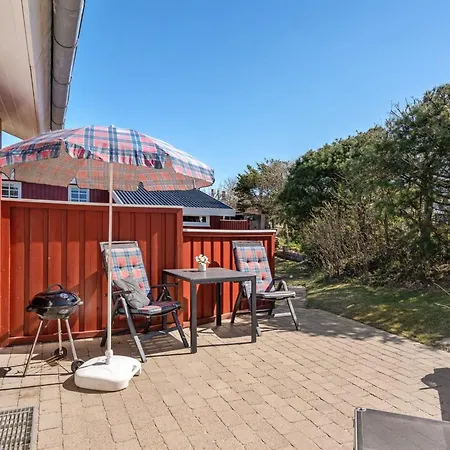Amie - 800m From The Sea By Interhome *